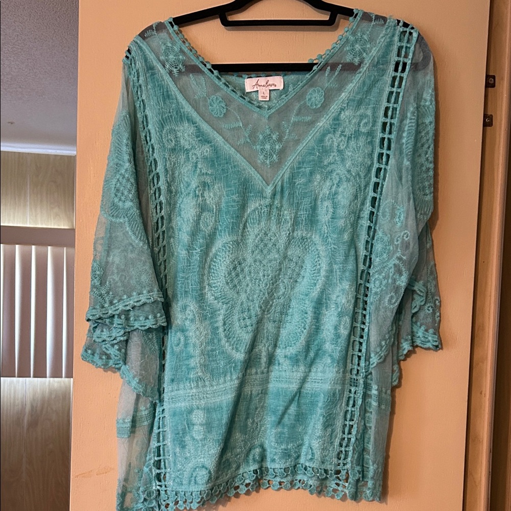Elegant Teal Lace blouse